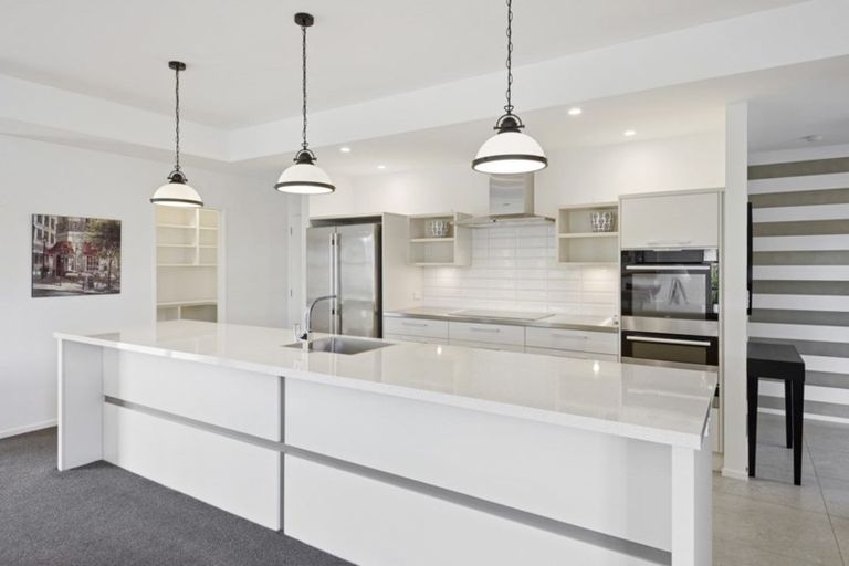 Photo of property in 7 Packard Crescent, Halswell, Christchurch, 8025