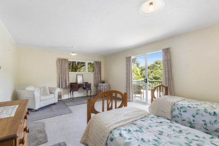 Photo of property in 84 Dowse Drive, Maungaraki, Lower Hutt, 5010