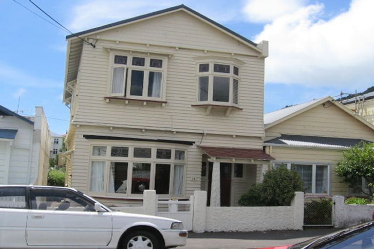 Photo of property in 13 Queen Street, Mount Victoria, Wellington, 6011