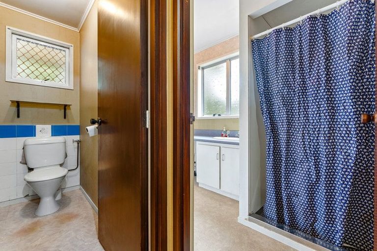 Photo of property in 75 Salamanca Road, Sunnynook, Auckland, 0620