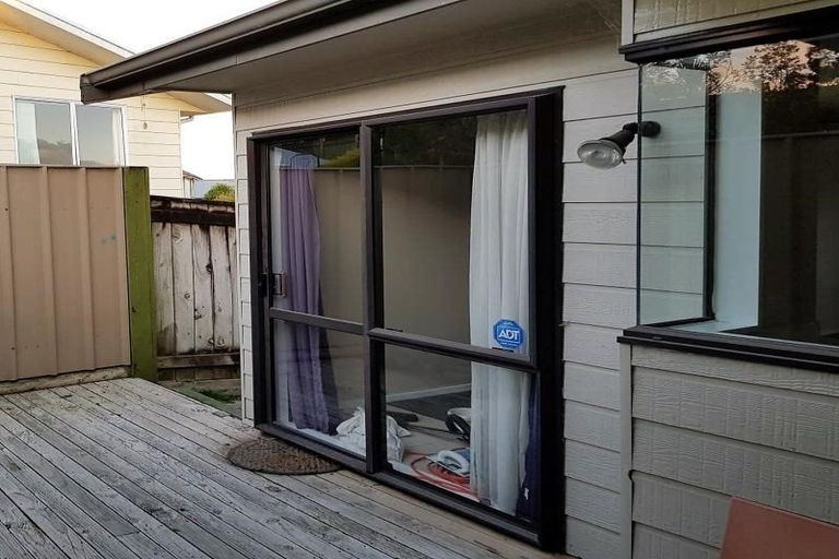 Photo of property in 21a Dahlstrom Grove, Kelvin Grove, Palmerston North, 4414