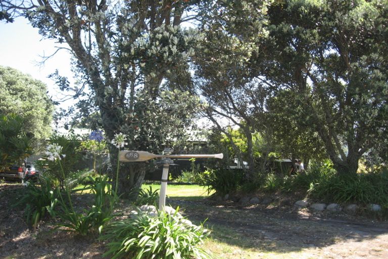 Photo of property in 668 Pukehina Parade, Pukehina, 3189