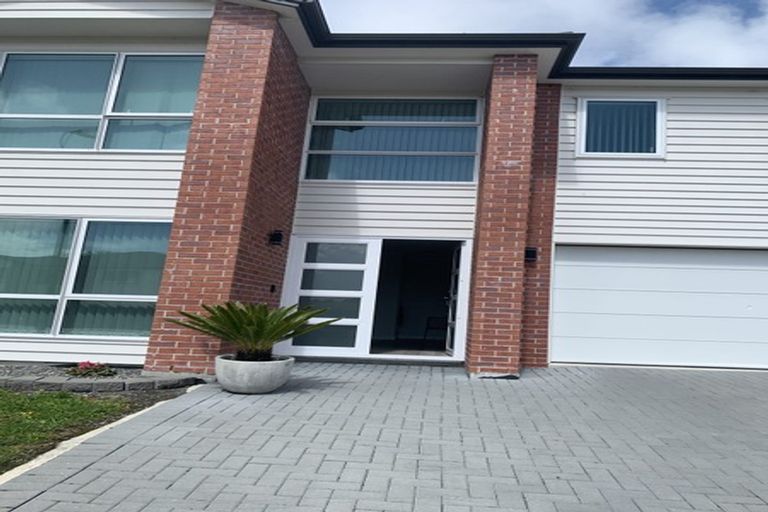 Photo of property in 30 Lisnoble Road, Flat Bush, Auckland, 2019