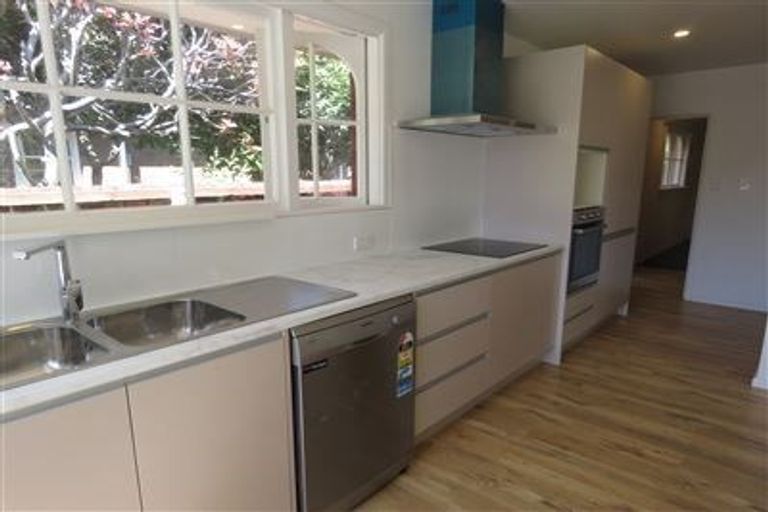 Photo of property in 3 Camelot Street, Ilam, Christchurch, 8041