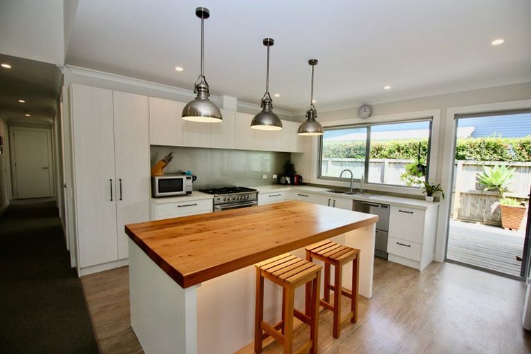 Photo of property in 148 Kupe Drive, Whitianga, 3510