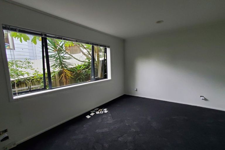 Photo of property in 2/26 Harley Road, Hauraki, Auckland, 0622