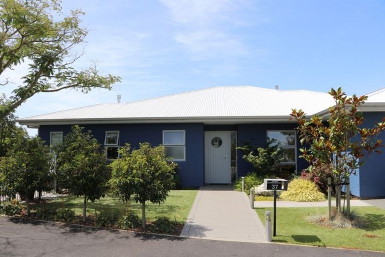 Photo of property in 12 Burnett Street, Ashburton, 7700