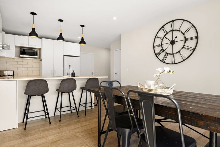 Photo of property in 60 Matua Road, Huapai, Kumeu, 0810