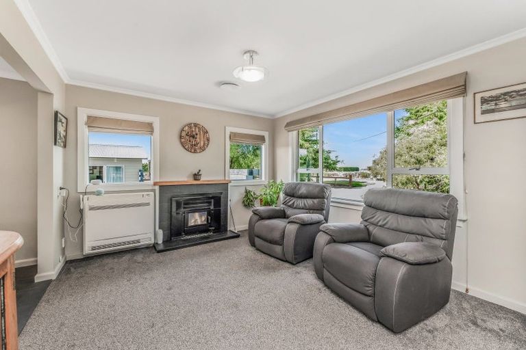 Photo of property in 75 Cowans Road, Leeston, 7683