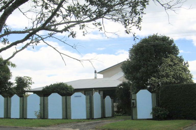 Photo of property in 31 The Crescent, Waihi Beach, 3611