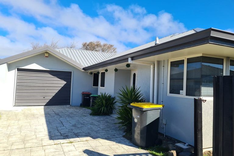 Photo of property in 1/28 Kirsten Place, Parklands, Christchurch, 8083