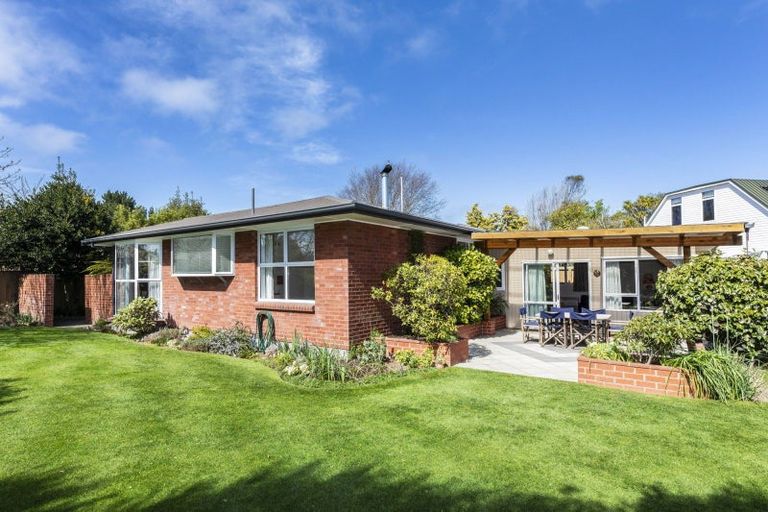 Photo of property in 53 Waitikiri Drive, Parklands, Christchurch, 8083