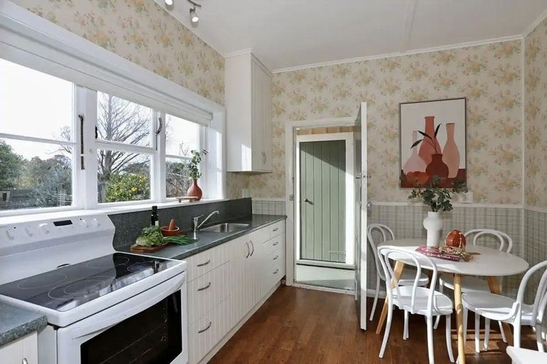 Photo of property in 13 Tingey Avenue, Feilding, 4702