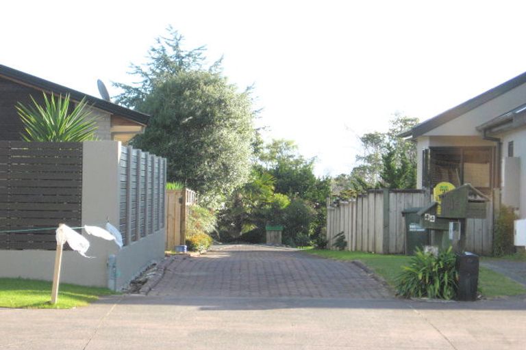 Photo of property in 44 Charles Prevost Drive, The Gardens, Auckland, 2105