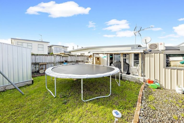 Photo of property in 6/33 Kenderdine Road, Papatoetoe, Auckland, 2025