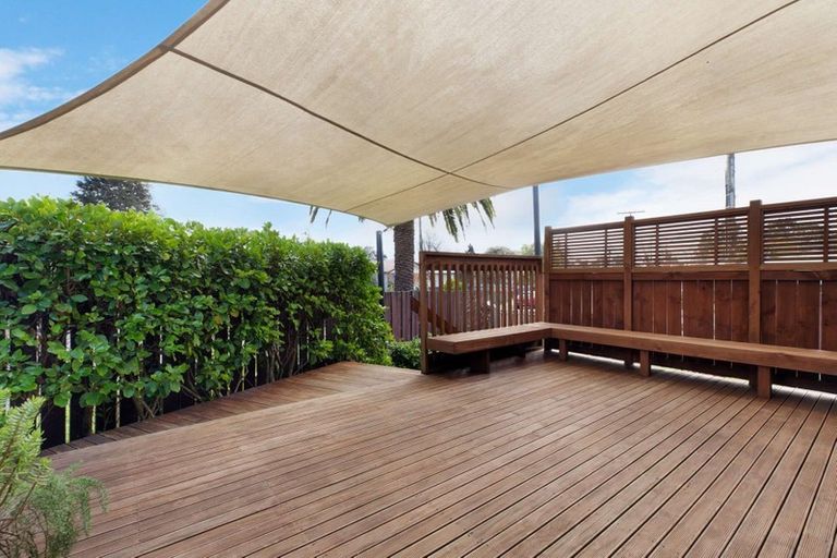 Photo of property in 27 Manapouri Place, Glenview, Hamilton, 3206