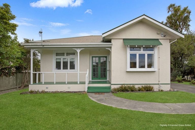 Photo of property in 4 Douglas Street, West End, Palmerston North, 4412