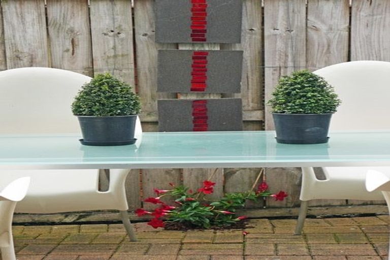 Photo of property in 762 Chapel Road, Shamrock Park, Auckland, 2016