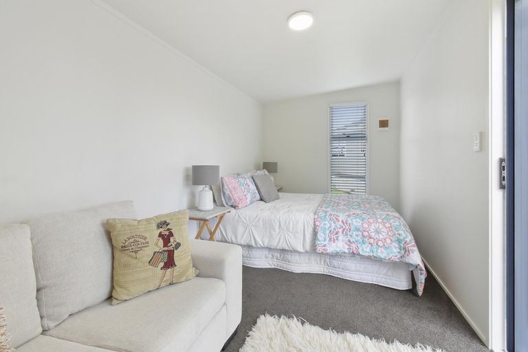 Photo of property in 100 Fitzroy Street, Papatoetoe, Auckland, 2104