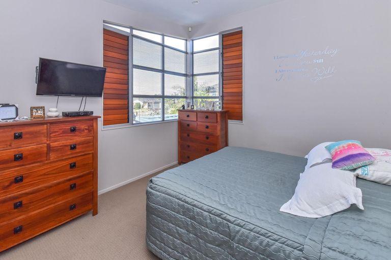 Photo of property in 39 Fergy Crescent, Wattle Downs, Auckland, 2103