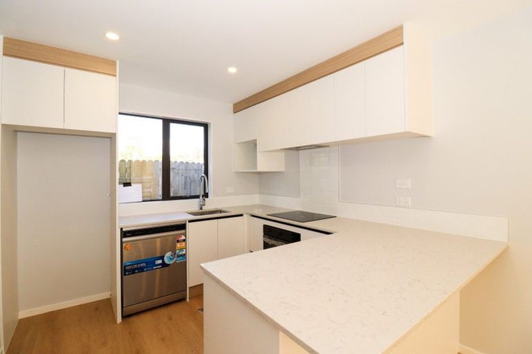 Photo of property in 4d Blue Gum Rise, Sunnyhills, Auckland, 2010