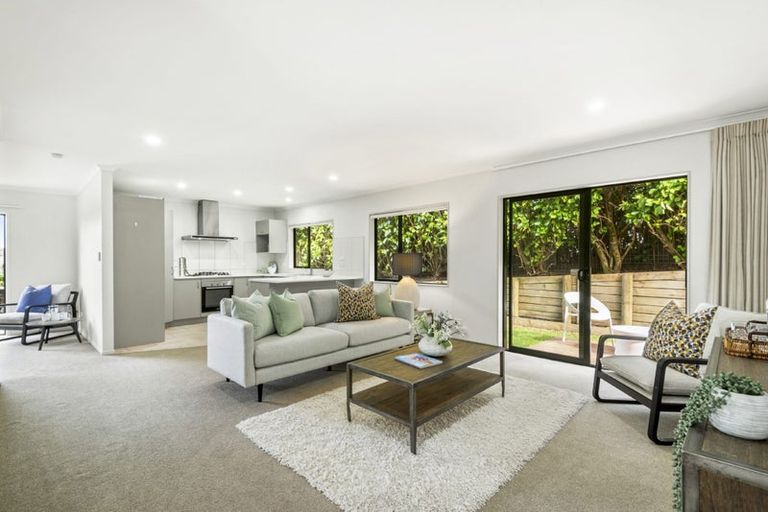 Photo of property in 44 Killybegs Drive, Pinehill, Auckland, 0632