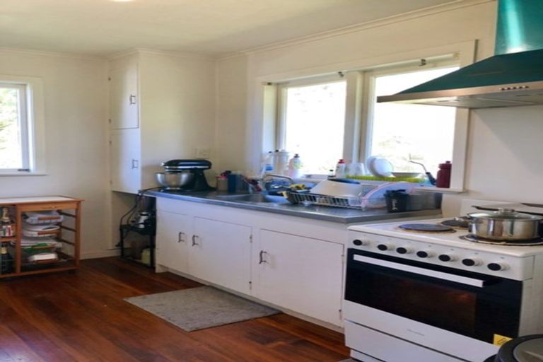 Photo of property in 19 Bruce Road, Glenfield, Auckland, 0629