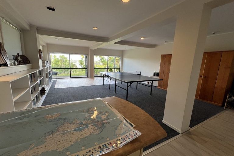 Photo of property in 17 Constable Lane, West Harbour, Auckland, 0618