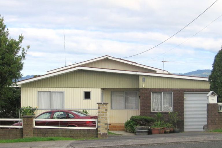 Photo of property in 80 Waimumu Road, Massey, Auckland, 0614