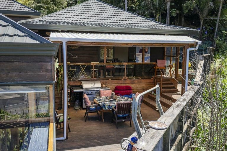 Photo of property in 2 Pohutukawa Grove, Whitianga, 3510