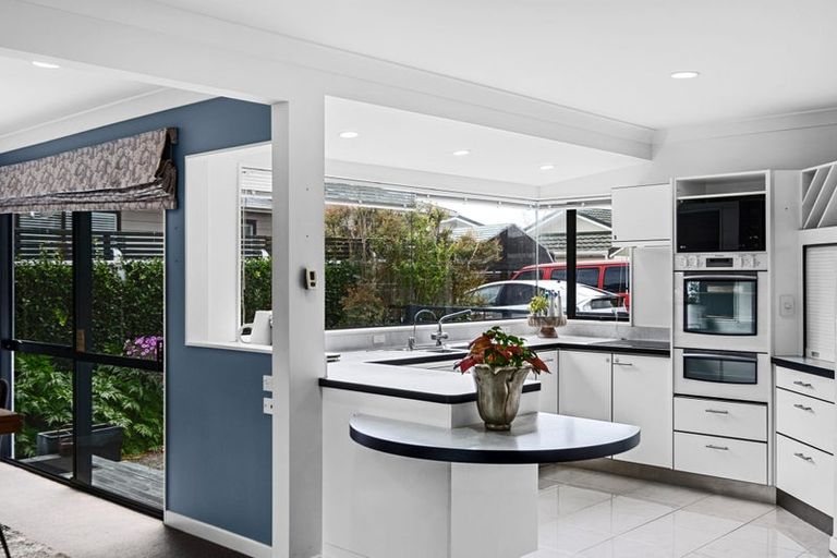 Photo of property in 149e Heta Road, Highlands Park, New Plymouth, 4312