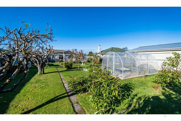 Photo of property in 56 Rhodes Street, Waimate, 7924