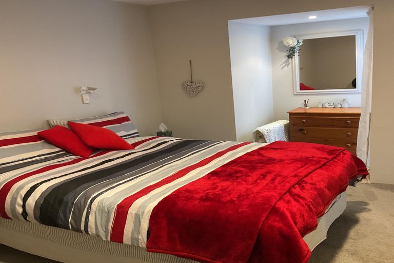Photo of property in 31/34 Waiwera Place, Waiwera, Orewa, 0994