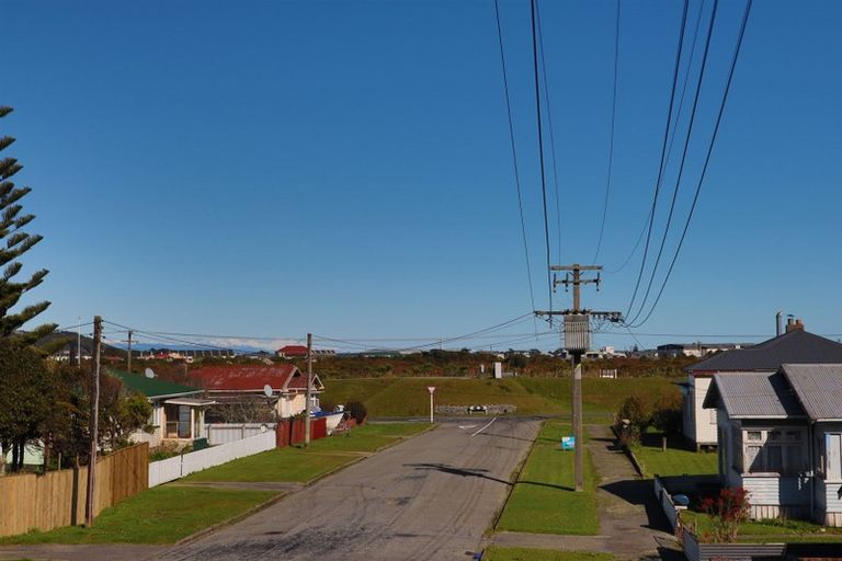 Photo of property in 22 Newcastle Street, Cobden, Greymouth, 7802