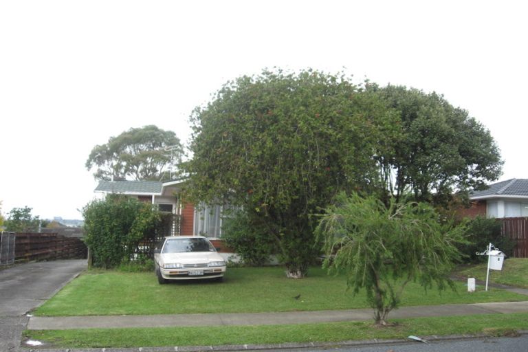 Photo of property in 6 Cheam Place, Pakuranga Heights, Auckland, 2010