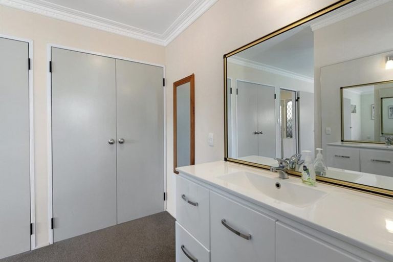 Photo of property in 33 Heron Avenue East, Matua, Tauranga, 3110