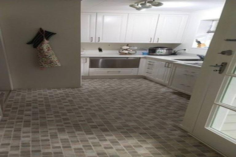 Photo of property in 132 Major Drive, Kelson, Lower Hutt, 5010