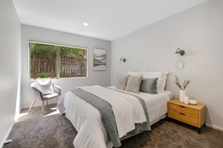 Photo of property in 11 William Bayes Place, Red Beach, 0932