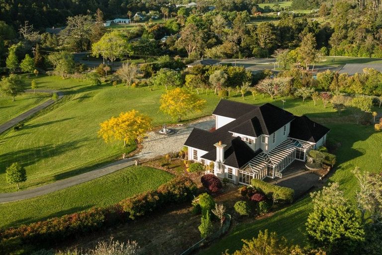 Photo of property in 470 Waitoki Road, Wainui, Silverdale, 0994