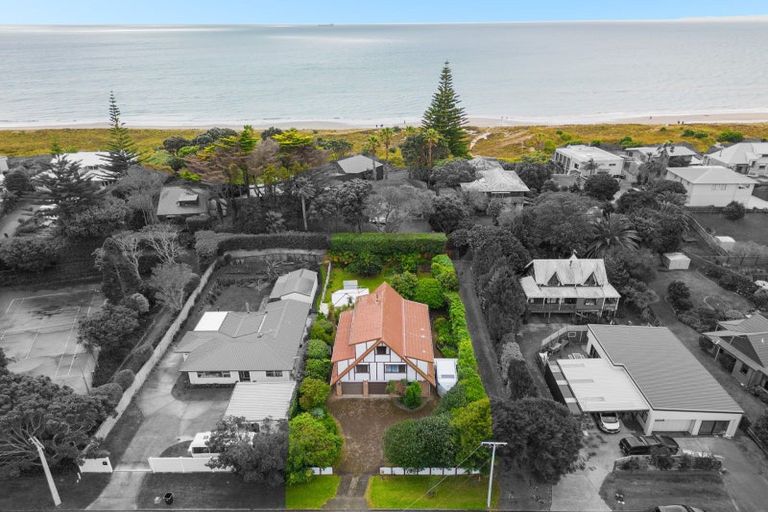 Photo of property in 245 Papamoa Beach Road, Papamoa Beach, Papamoa, 3118