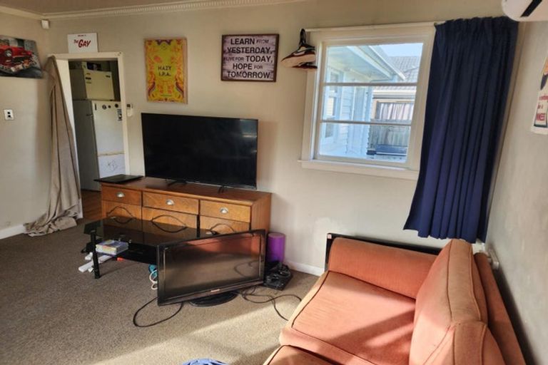 Photo of property in 49 Balgay Street, Upper Riccarton, Christchurch, 8041