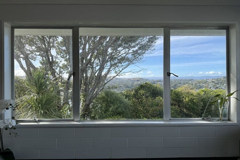 Photo of property in 8 Erris Street, Johnsonville, Wellington, 6037