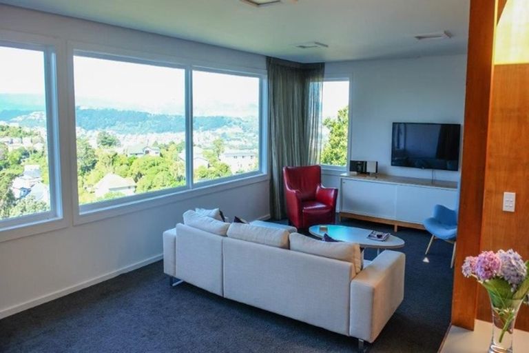 Photo of property in 69 Moana Road, Kelburn, Wellington, 6012