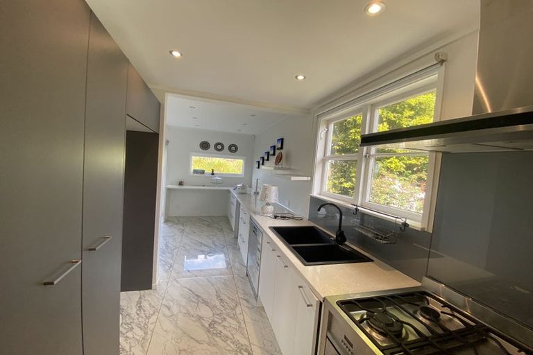 Photo of property in 121 Fairview Avenue, Fairview Heights, Auckland, 0632