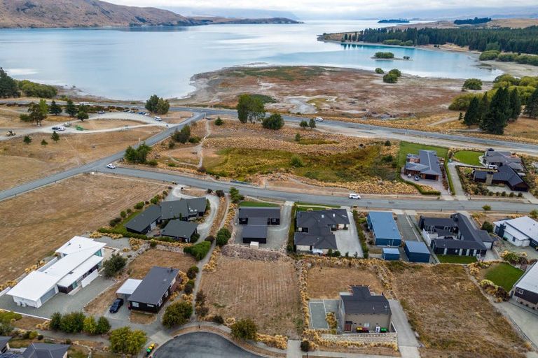 Photo of property in 8 Pollock Place, Lake Tekapo, 7999