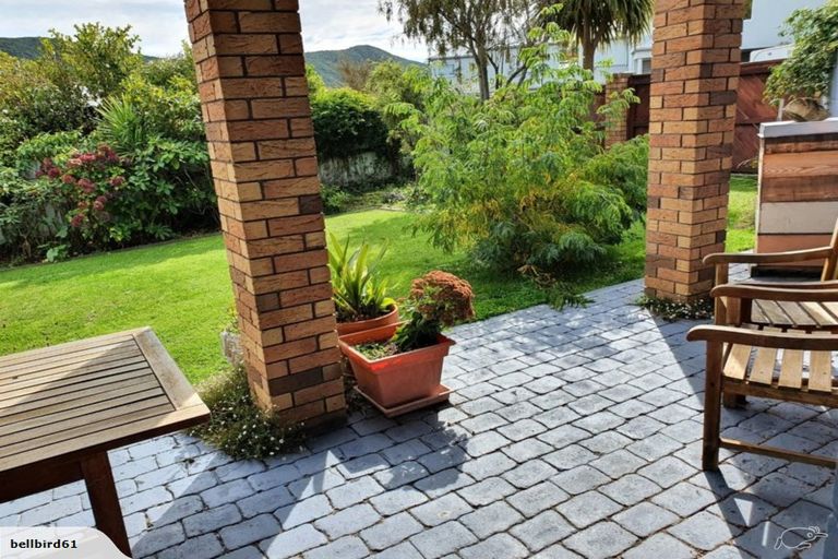 Photo of property in 12 Matai Place, Waikawa, Picton, 7220