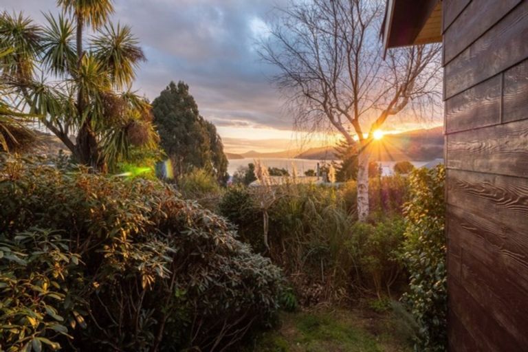 Photo of property in 30 Porterfield Street, Macandrew Bay, Dunedin, 9014