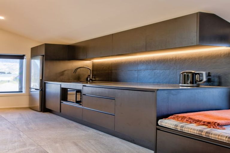 Photo of property in 10 Mccaw Mews, Wanaka, 9305