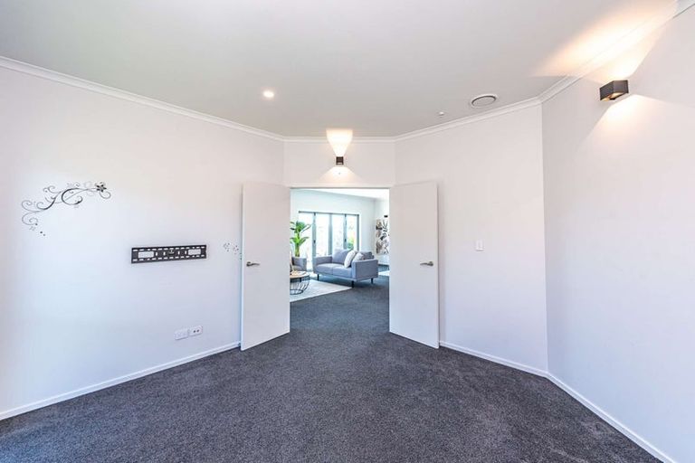 Photo of property in 14 Magnolia Crescent, Tawhero, Whanganui, 4501