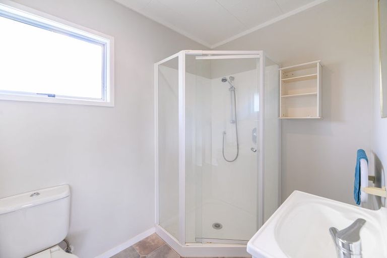 Photo of property in 106 Borich Road, Sunnyvale, Auckland, 0612